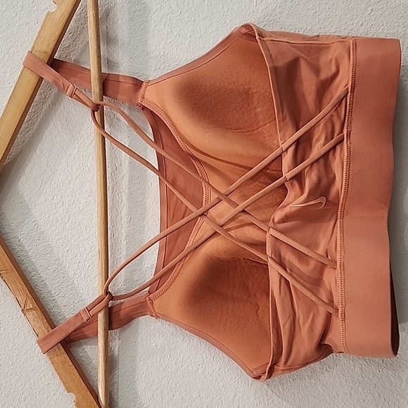 Nike Swoosh Luxe Orange Sports Bra - Picture 2 of 4